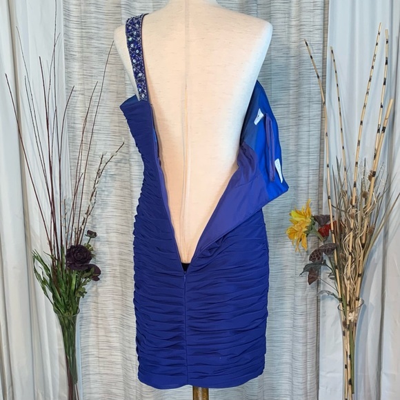 JJ’s House solid blue one shoulder party dress. - Picture 16 of 16